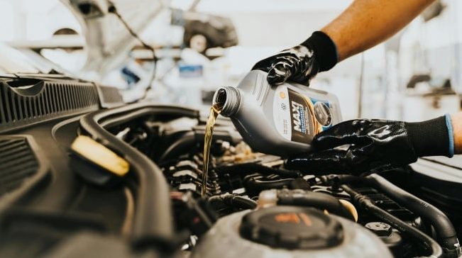 Apakah Mobil Listrik Butuh Ganti Oli Rem Ini Penjelasan Lengkap Dan Panduan Perawatannya