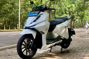 Rekomendasi Motor Listrik 20 Juta Untuk Anak Kuliah Efisien Gaya Dan Ramah Kantong